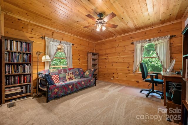 23 Jay Foster Way 22/23, Saluda, NC 28773