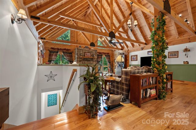 23 Jay Foster Way 22/23, Saluda, NC 28773