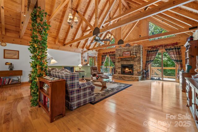 23 Jay Foster Way 22/23, Saluda, NC 28773