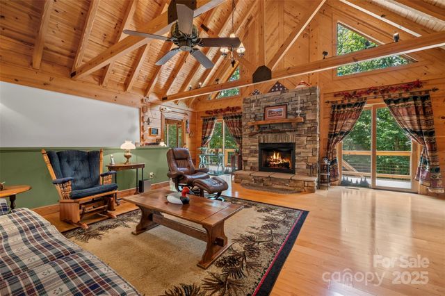 23 Jay Foster Way 22/23, Saluda, NC 28773