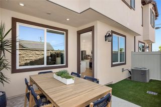 7022 Solara Way, Westminster, CA 92683