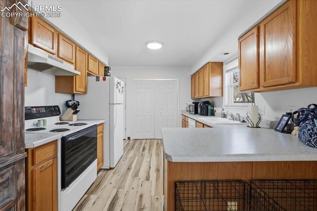 357 W Spaulding Avenue 357-359, Pueblo West, CO 81007