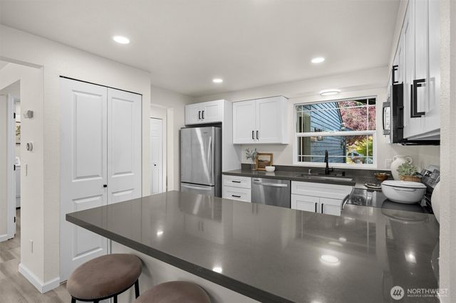 13219 NE 139th Place, Kirkland, WA 98034
