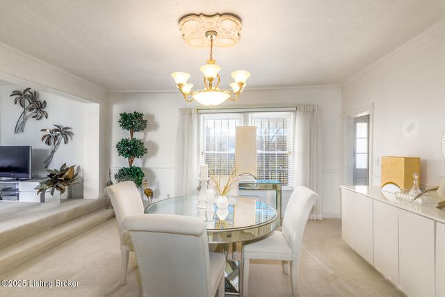 2851 S Wilson Rd, Radcliff, KY 40160