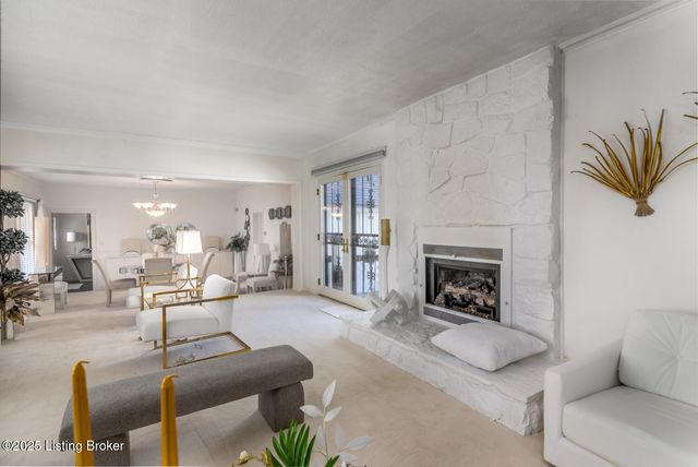 2851 S Wilson Rd, Radcliff, KY 40160