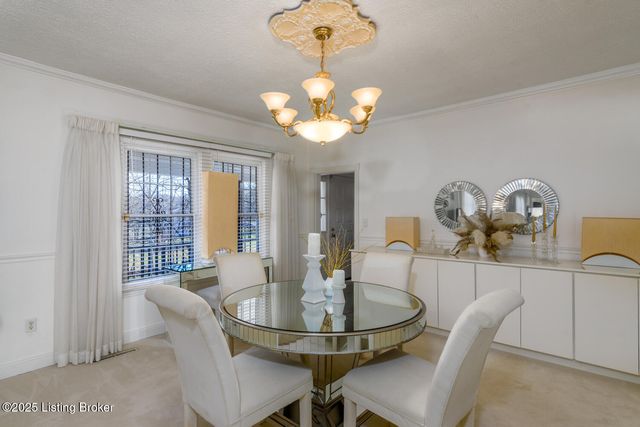 2851 S Wilson Rd, Radcliff, KY 40160