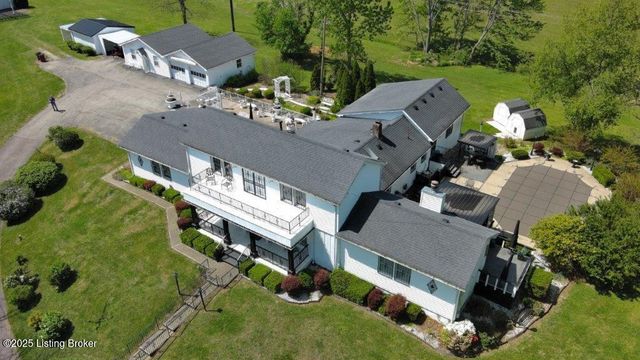 2851 S Wilson Rd, Radcliff, KY 40160