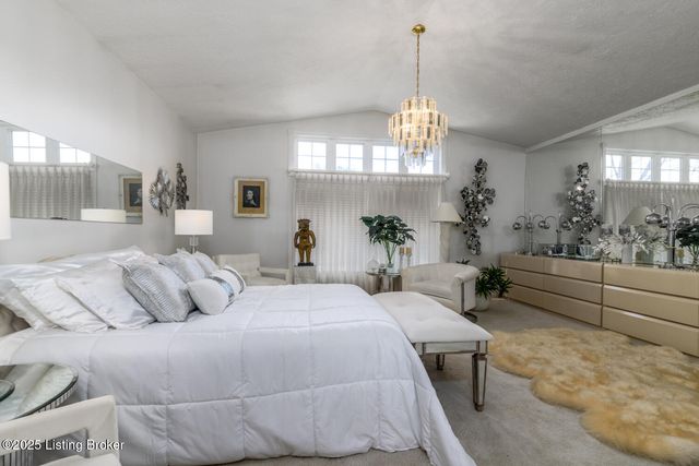 2851 S Wilson Rd, Radcliff, KY 40160