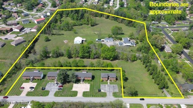 2851 S Wilson Rd, Radcliff, KY 40160