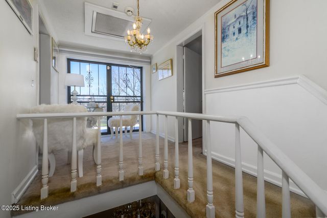 2851 S Wilson Rd, Radcliff, KY 40160