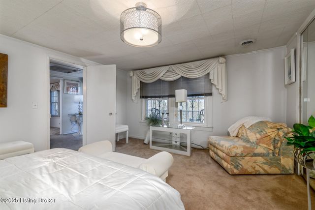 2851 S Wilson Rd, Radcliff, KY 40160