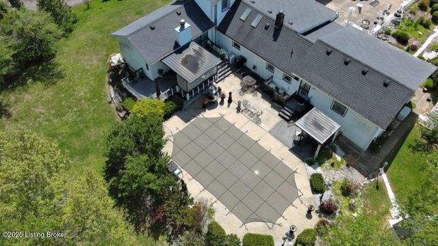 2851 S Wilson Rd, Radcliff, KY 40160