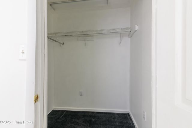 2851 S Wilson Rd, Radcliff, KY 40160