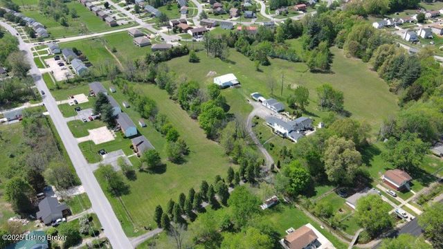 2851 S Wilson Rd, Radcliff, KY 40160