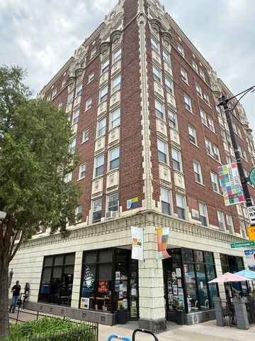 6930 N Greenview Avenue 204, Chicago, IL 60626