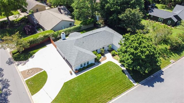2301 Mossy Hollow PL, Virginia Beach, VA 23454
