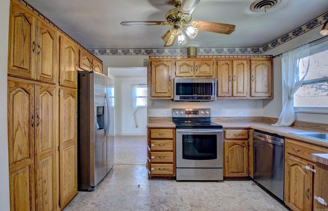 7914 Circle R Road, North Little Rock, AR 72118