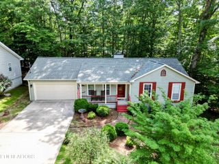 105 Highgate Drive, Crossville, TN 38558