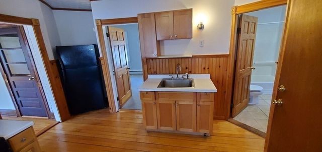 665 Washington 2, Whitman, MA 02382