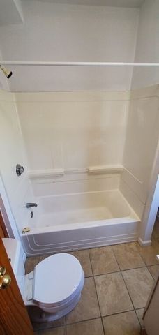 665 Washington 2, Whitman, MA 02382