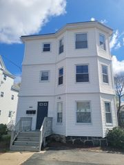 665 Washington 2, Whitman, MA 02382