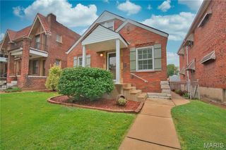 5251 Pernod Avenue, St Louis, MO 63139