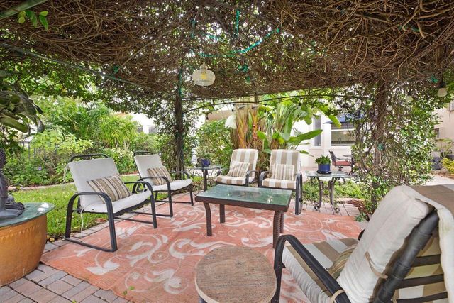 9061 DUPONT Place, Wellington, FL 33414