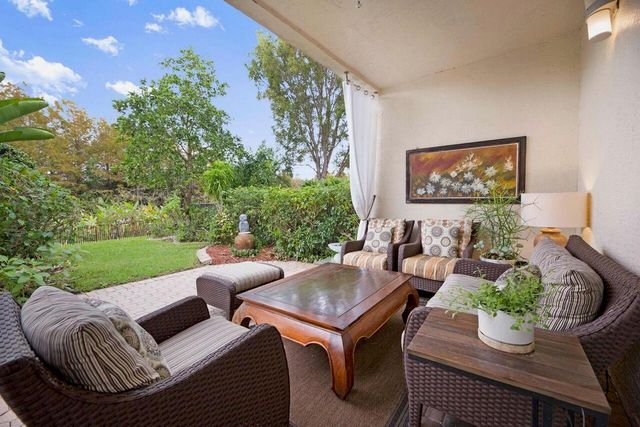 9061 DUPONT Place, Wellington, FL 33414
