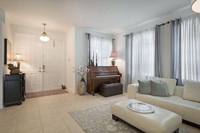 9061 DUPONT Place, Wellington, FL 33414