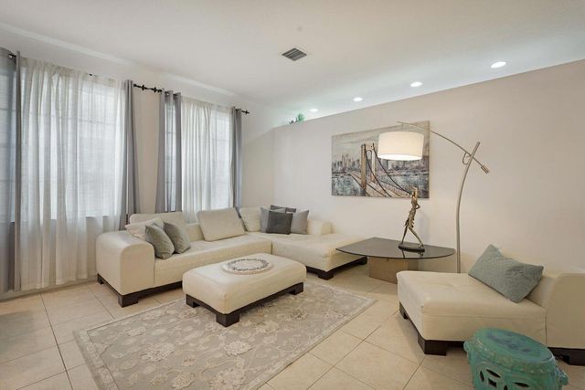 9061 DUPONT Place, Wellington, FL 33414