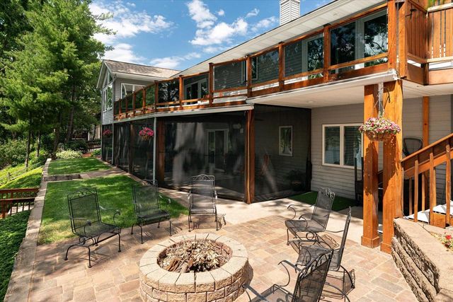 2529 Baumgartner DRIVE, La Crosse, WI 54603