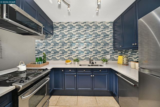 500 Suntree Ln 513, Pleasant Hill, CA 94523