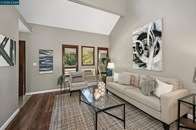 500 Suntree Ln 513, Pleasant Hill, CA 94523