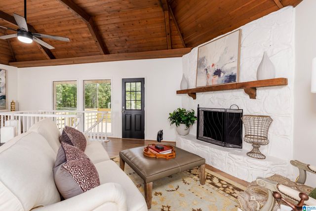 931 LAKEVIEW ESTATES DRIVE, Hueytown, AL 35023