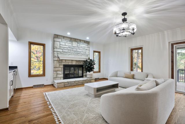 128 Green Springs Drive, Columbus, OH 43235