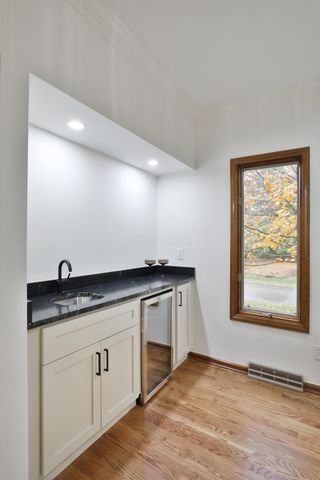 128 Green Springs Drive, Columbus, OH 43235