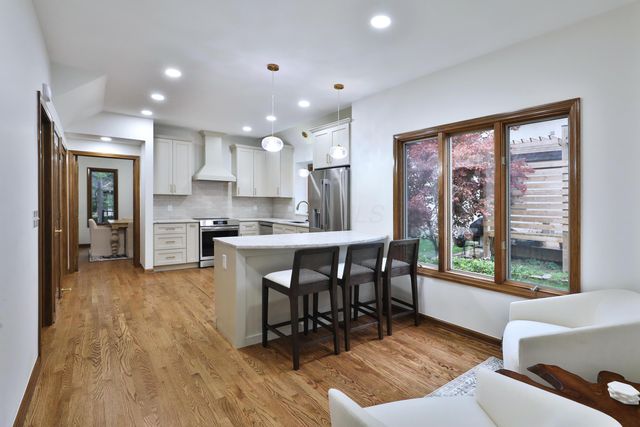 128 Green Springs Drive, Columbus, OH 43235