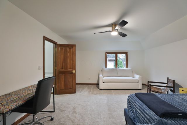 128 Green Springs Drive, Columbus, OH 43235