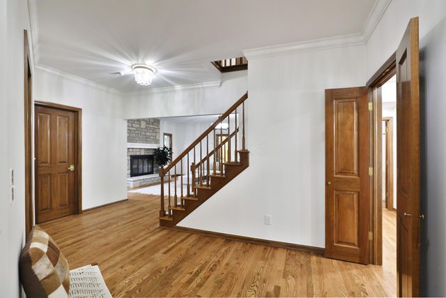 128 Green Springs Drive, Columbus, OH 43235