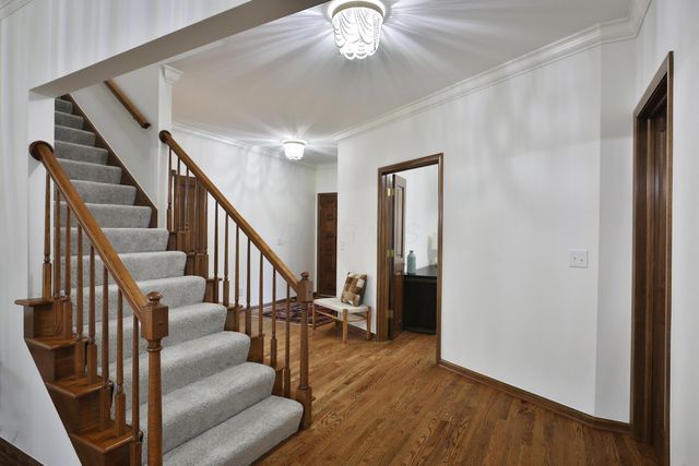 128 Green Springs Drive, Columbus, OH 43235