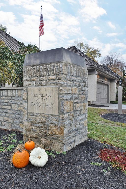 128 Green Springs Drive, Columbus, OH 43235