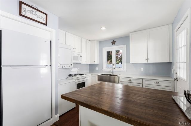 37 Hazelhurst Avenue, Owasco, NY 13021