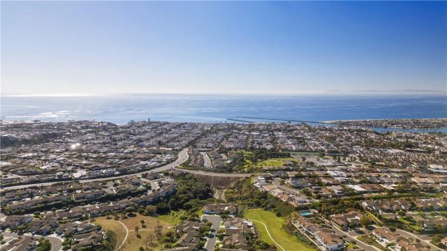 11 Jetty Drive, Corona Del Mar, CA 92625