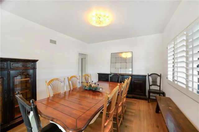 11 Jetty Drive, Corona Del Mar, CA 92625