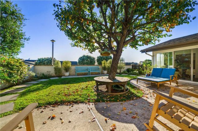11 Jetty Drive, Corona Del Mar, CA 92625