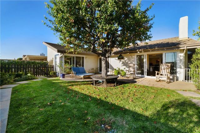 11 Jetty Drive, Corona Del Mar, CA 92625