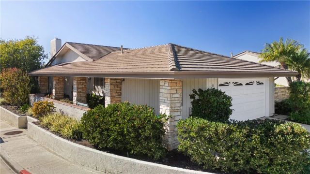 11 Jetty Drive, Corona Del Mar, CA 92625
