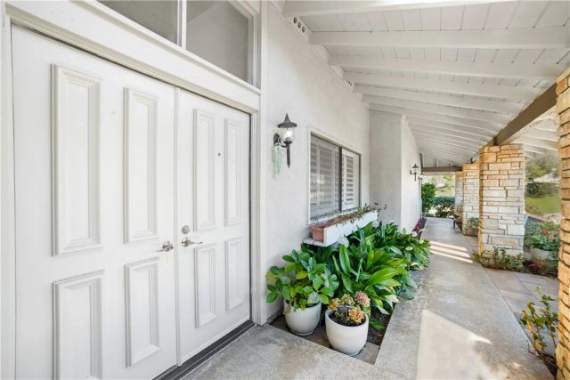 11 Jetty Drive, Corona Del Mar, CA 92625