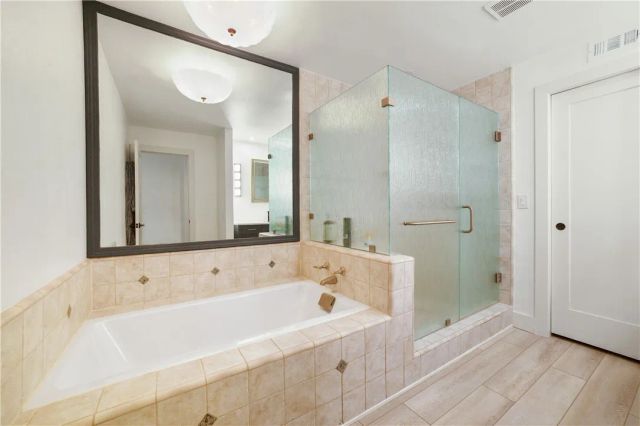 11 Jetty Drive, Corona Del Mar, CA 92625