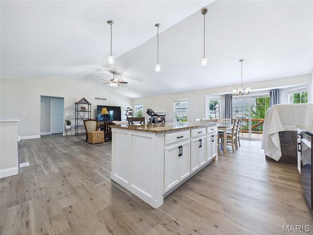 309 Maldon Way, Shiloh, IL 62221